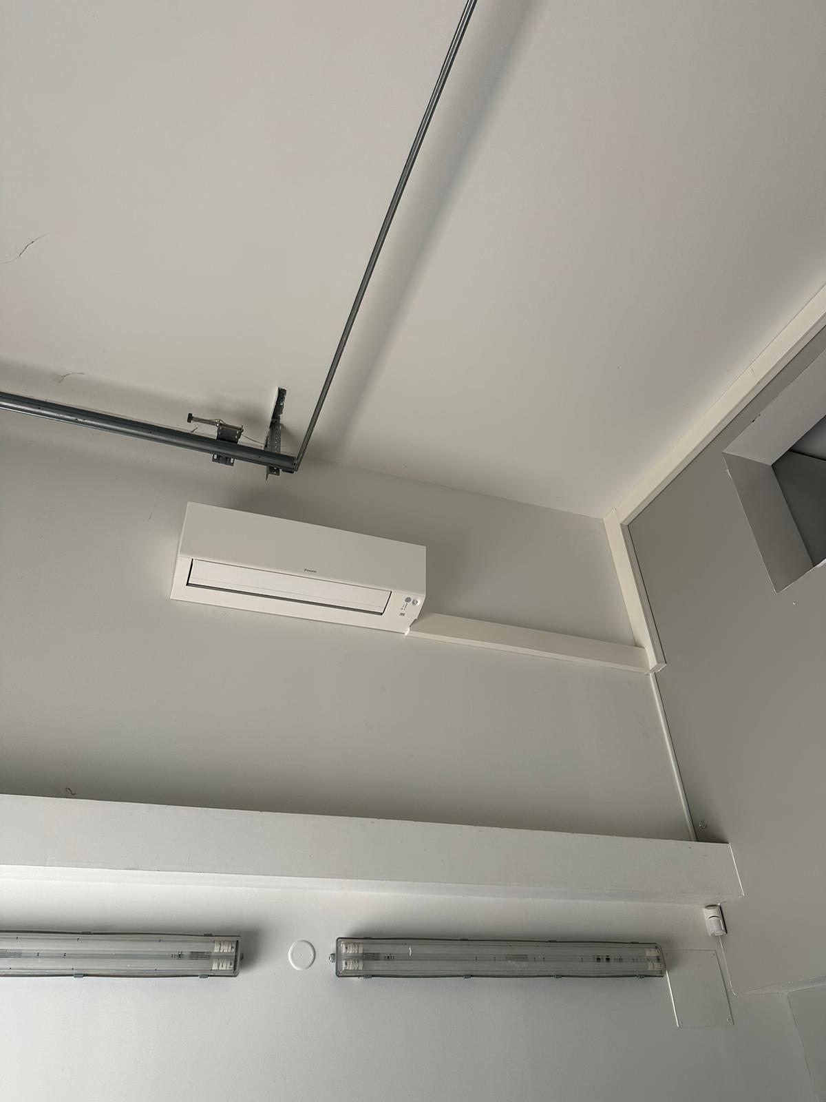 Installation d'une Climatisation DAIKIN 7,2kw perfera à Languedoc Outillage